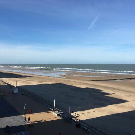 Studio 4 Pers Met Frontaal Zeezicht & Prive Zwembad Oostende Exteriör bild
