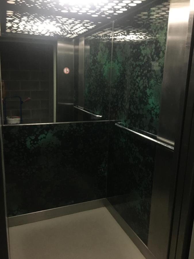 Studio 4 Pers Met Frontaal Zeezicht & Prive Zwembad Oostende Exteriör bild